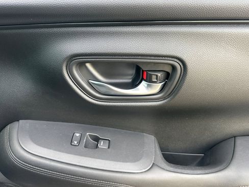 Used 2023 Honda HR-V LX image 20