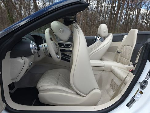 Used 2024 Mercedes-Benz SL 43 AMG Roadster image 21