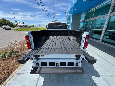 New 2026 Chevrolet Silverado 3500 High Country w/ High Country Premium Package AWD/4WD image 9