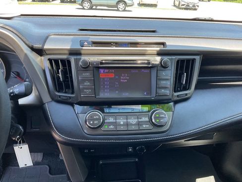 Used 2013 Toyota RAV4 XLE AWD/4WD image 19