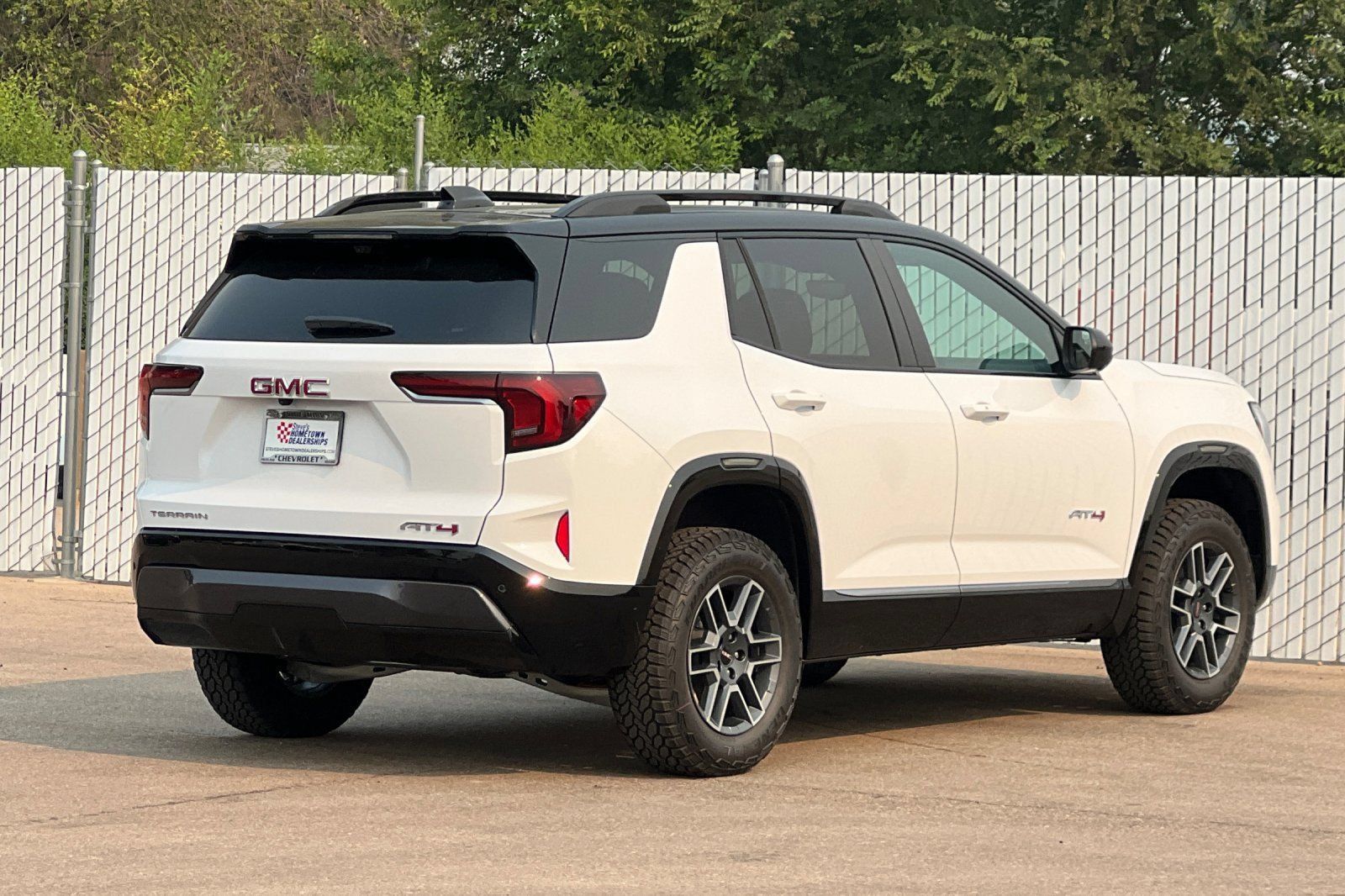 New 2027 GMC Terrain AT4 w/ Technology Package II AWD/4WD image 4