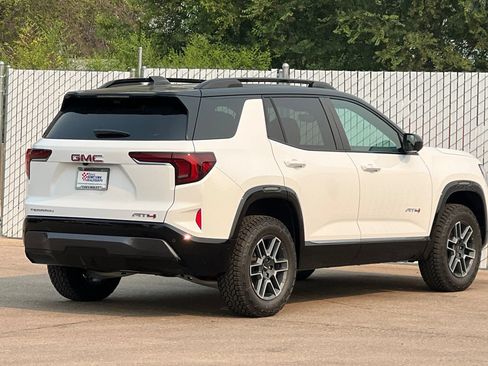 New 2027 GMC Terrain AT4 w/ Technology Package II AWD/4WD image 4