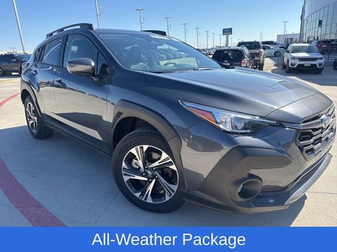 Used 2024 Subaru Crosstrek 2.0i Premium image 3