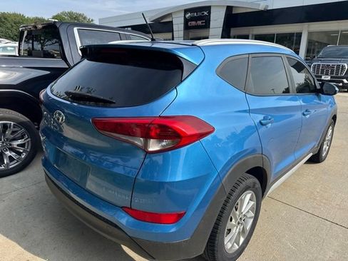 Used 2017 Hyundai Tucson SE w/ SE Popular Package 02 FWD image 5