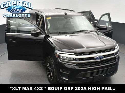 Used 2024 Ford Expedition Max XLT image 37