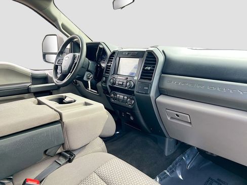 Used 2022 Ford F350 XLT AWD/4WD image 25