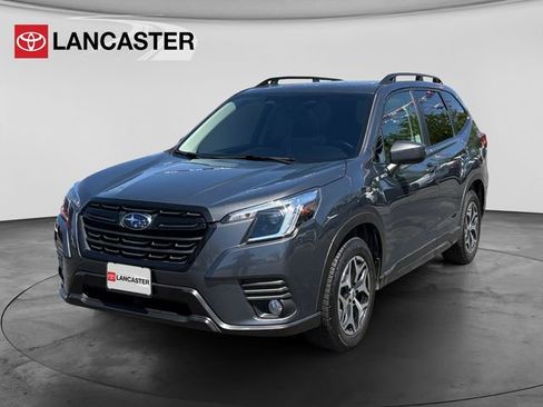 Used 2022 Subaru Forester Premium w/ Popular Package #1 AWD/4WD image 3