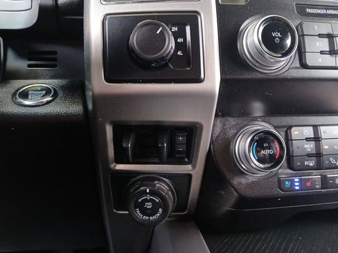 Used 2021 Ford F450 Platinum w/ FX4 Off-Road Package AWD/4WD image 10
