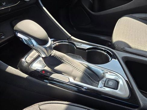 Used 2025 Buick Encore GX Preferred FWD image 14