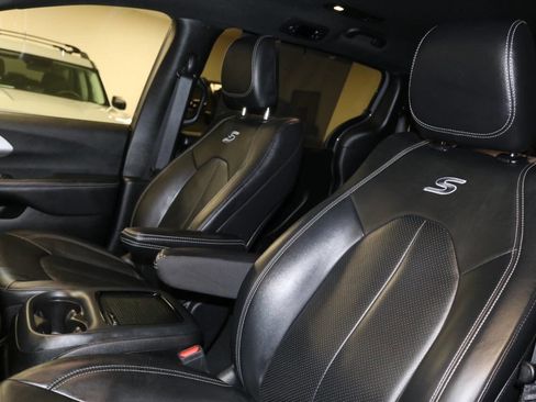 Used 2022 Chrysler Pacifica Touring-L w/ S Appearance Package FWD image 72