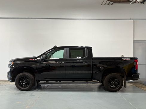 Used 2021 Chevrolet Silverado 1500 LT Trail Boss w/ Convenience Package II AWD/4WD image 2