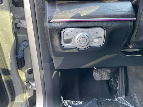 Used 2021 Mercedes-Benz GLS 450 4MATIC image 34