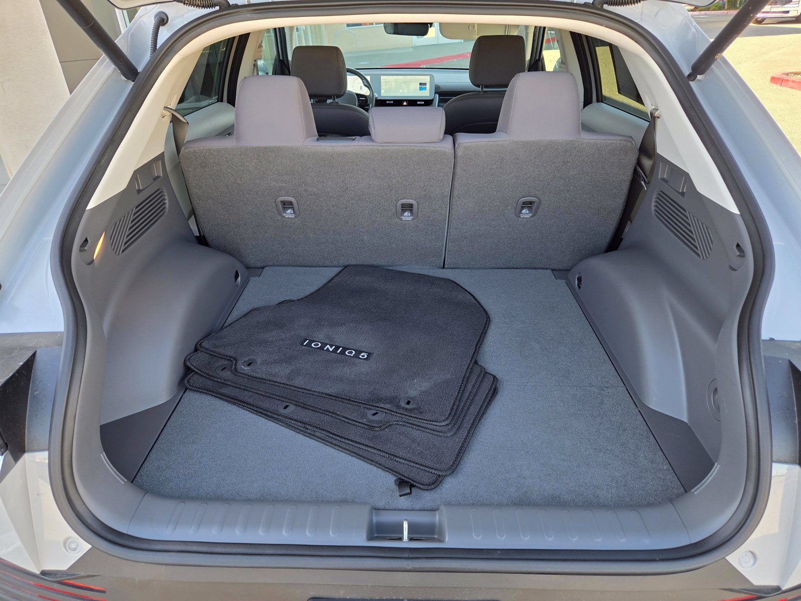 Certified 2024 Hyundai Ioniq 5 SEL RWD image 26