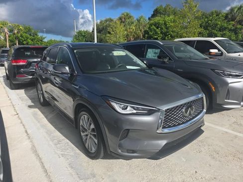 Certified 2023 INFINITI QX50 Luxe FWD image 2