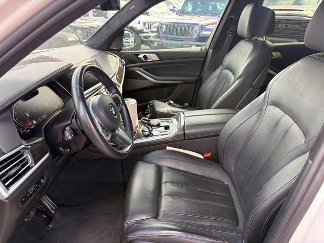 Used 2021 BMW X7 xDrive40i w/ M Sport Package AWD/4WD image 9