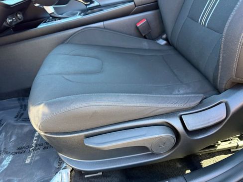 Used 2023 Hyundai Elantra SEL w/ Convenience Package image 14