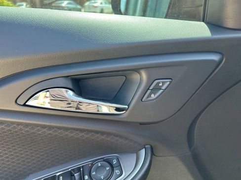 Used 2024 Chevrolet Malibu RS FWD image 14