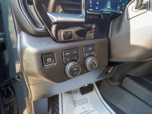 Used 2025 Chevrolet Silverado 1500 LT w/ Z71 Off-Road Package AWD/4WD image 18