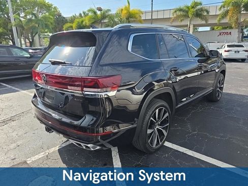 Used 2024 Volkswagen Atlas SEL Premium R-Line AWD/4WD image 3