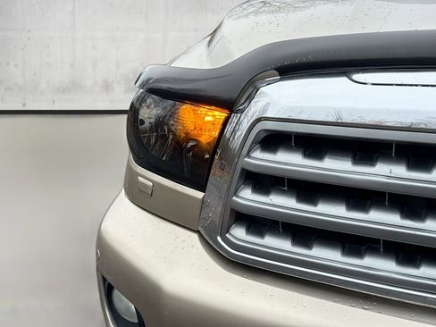 Used 2008 Toyota Sequoia Platinum image 37