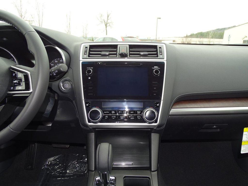 Used 2019 Subaru Outback 2.5i Limited AWD/4WD image 10