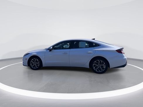 Certified 2022 Hyundai Sonata SEL w/ Cargo Package image 4