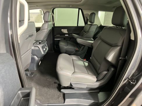 New 2025 Ford Expedition Max Active image 27