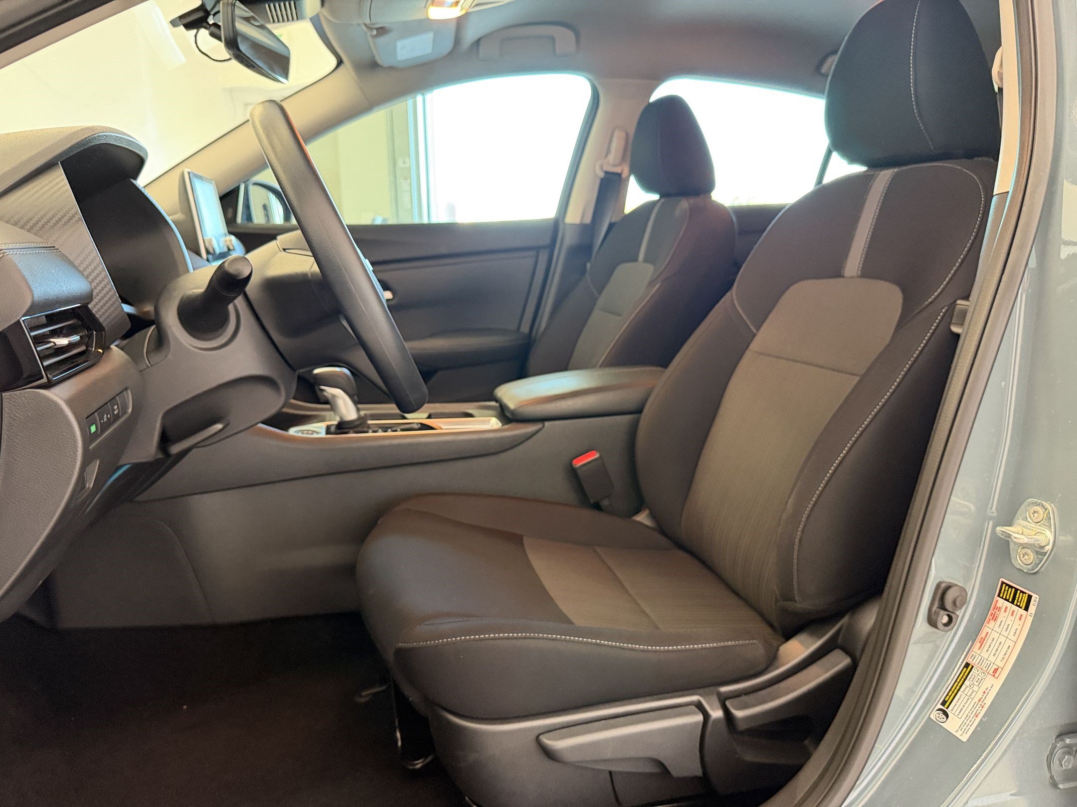 Used 2024 Nissan Sentra SV w/ Trunk Package FWD image 5