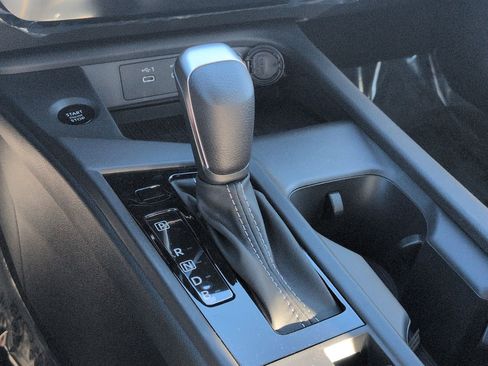 New 2026 Nissan Sentra SV w/ Floor Mat Package FWD image 18