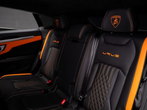 Used 2024 Lamborghini Urus S AWD/4WD image 69