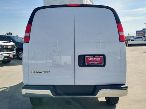 New 2026 Chevrolet Express 2500 w/ Driver Convenience Package RWD image 18