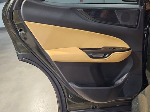Used 2025 Lexus NX 250 FWD w/ Premium Package image 33