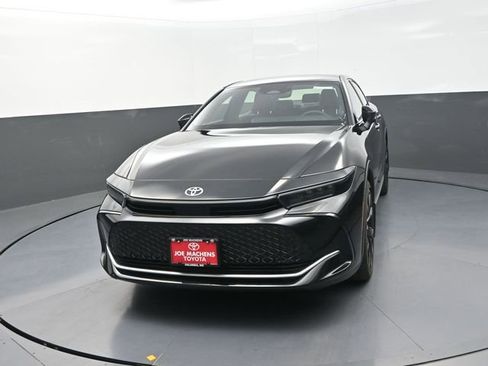 New 2026 Toyota Crown Platinum AWD/4WD image 16