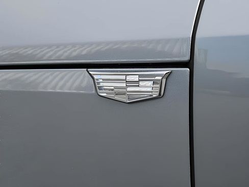 New 2024 Cadillac Lyriq Luxury image 27