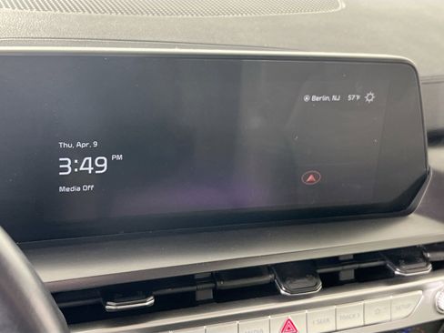 Used 2023 Kia Telluride S image 15