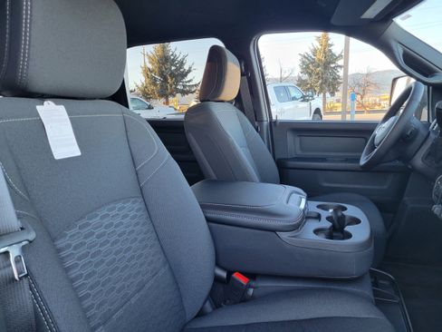 New 2026 RAM 2500 Tradesman w/ Safety Group AWD/4WD image 21