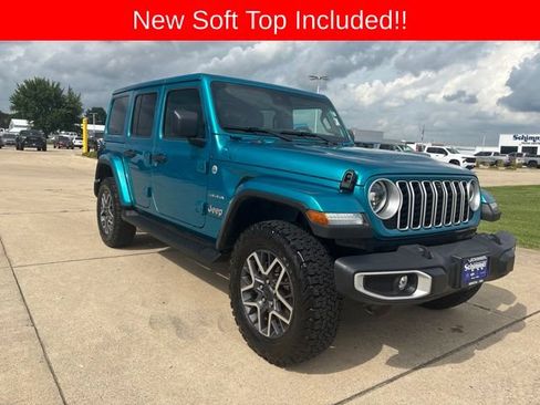 Used 2024 Jeep Wrangler Unlimited Sahara w/ Technology Group AWD/4WD image 2