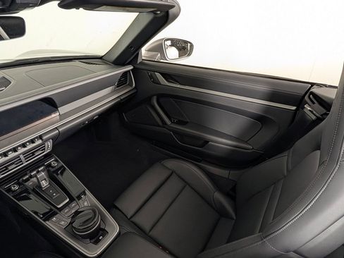 New 2026 Porsche 911 Carrera 4S image 22