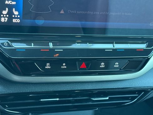 Used 2023 Volkswagen ID.4 Pro image 23