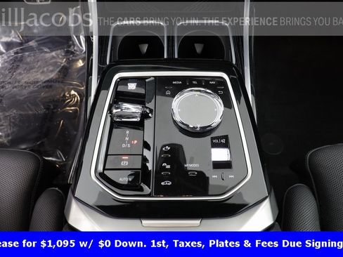 Certified 2025 BMW 750e xDrive image 13