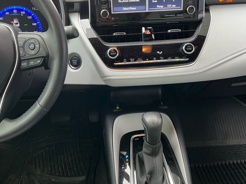 Used 2019 Toyota Corolla XSE image 14