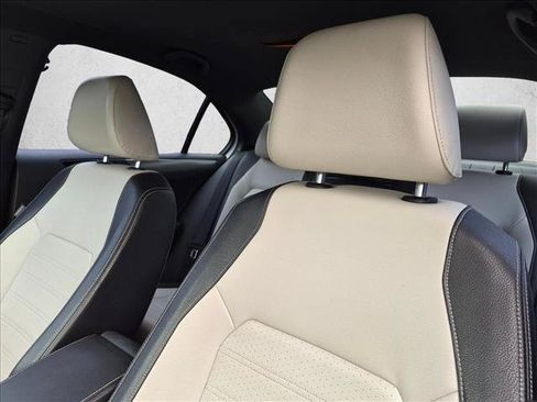 Used 2016 Volkswagen Jetta Sport FWD image 4