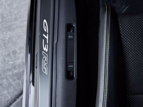 Used 2024 Porsche 911 GT3 RS w/ Weissach Package image 39