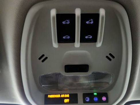 Used 2024 Chevrolet Trax ACTIV w/ Sunroof Package FWD image 69