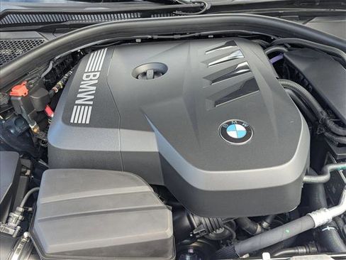 Used 2026 BMW 330i Sedan w/ Premium Package image 16