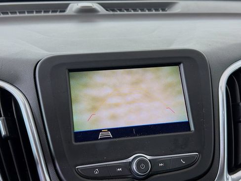 Used 2020 Chevrolet Equinox LT FWD image 32