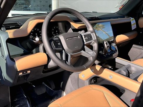 New 2026 Land Rover Defender 110 X-Dynamic SE AWD/4WD image 6