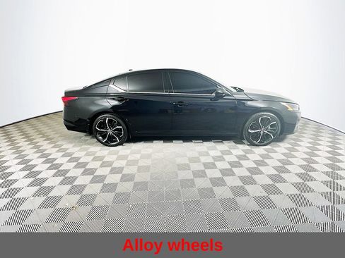 Certified 2024 Nissan Altima 2.5 SR FWD image 12