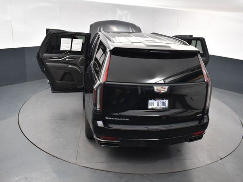 Used 2022 Cadillac Escalade Sport image 19
