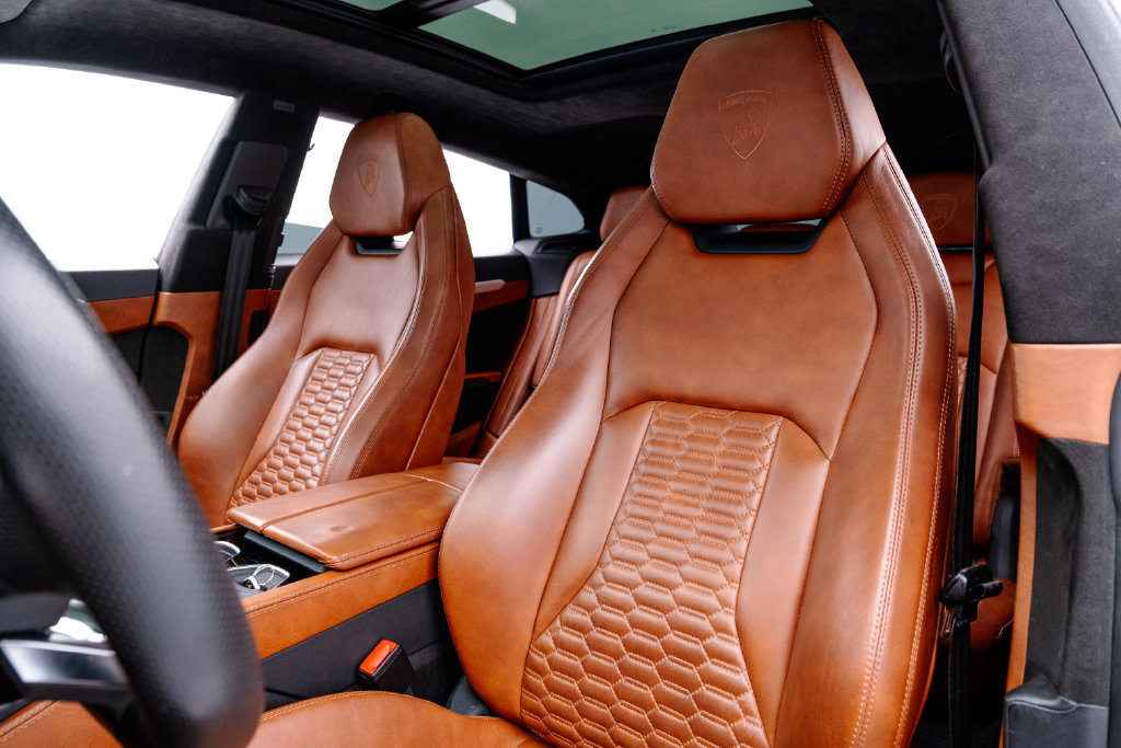 Used 2020 Lamborghini Urus AWD/4WD image 7